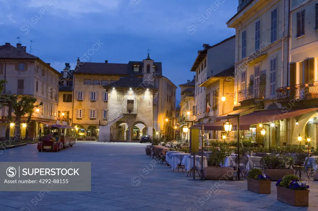 Italy, Piedmont, Orta San Giulio at dusk