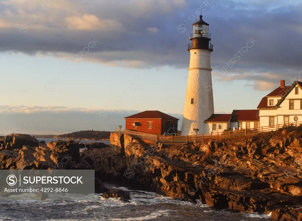 USA, Portland Head Lighthouse on the Atlantic Coast of Maine at sunrise