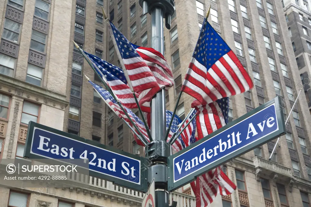 East 42nd St and Vanderbilt signs, Manhattan, New York City, New York State, USA