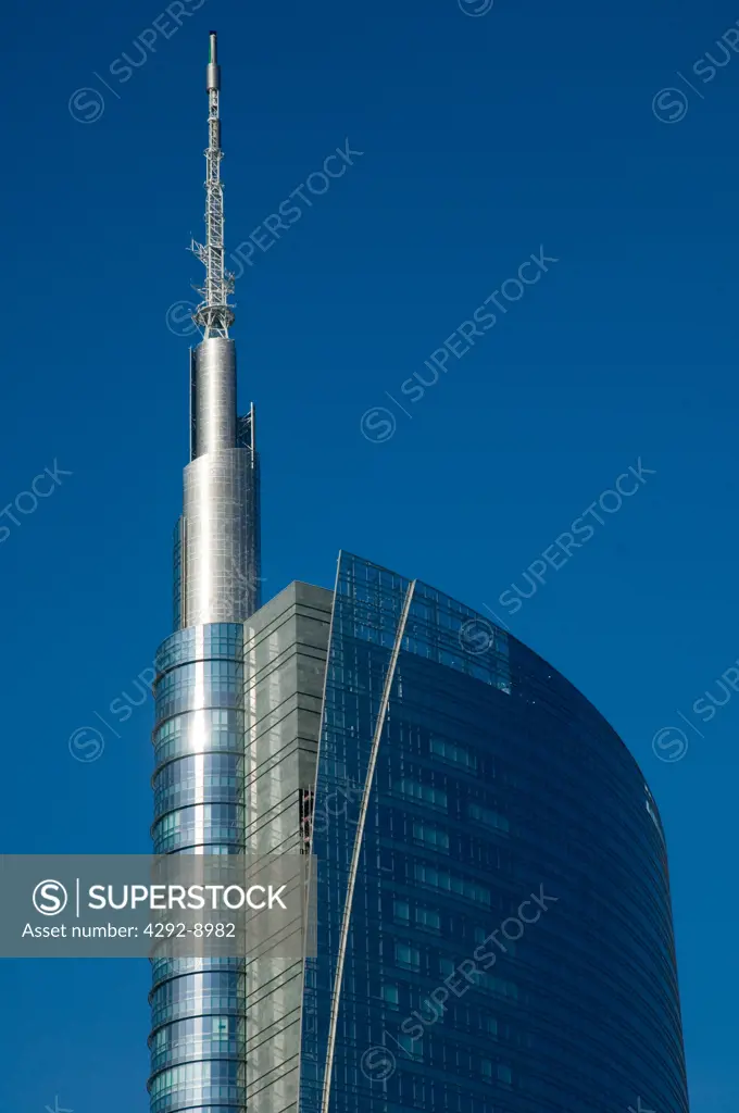 Italy, Lombardy, Milan, Porta Nuova Garibaldi Tower designed by Cesar Pelli