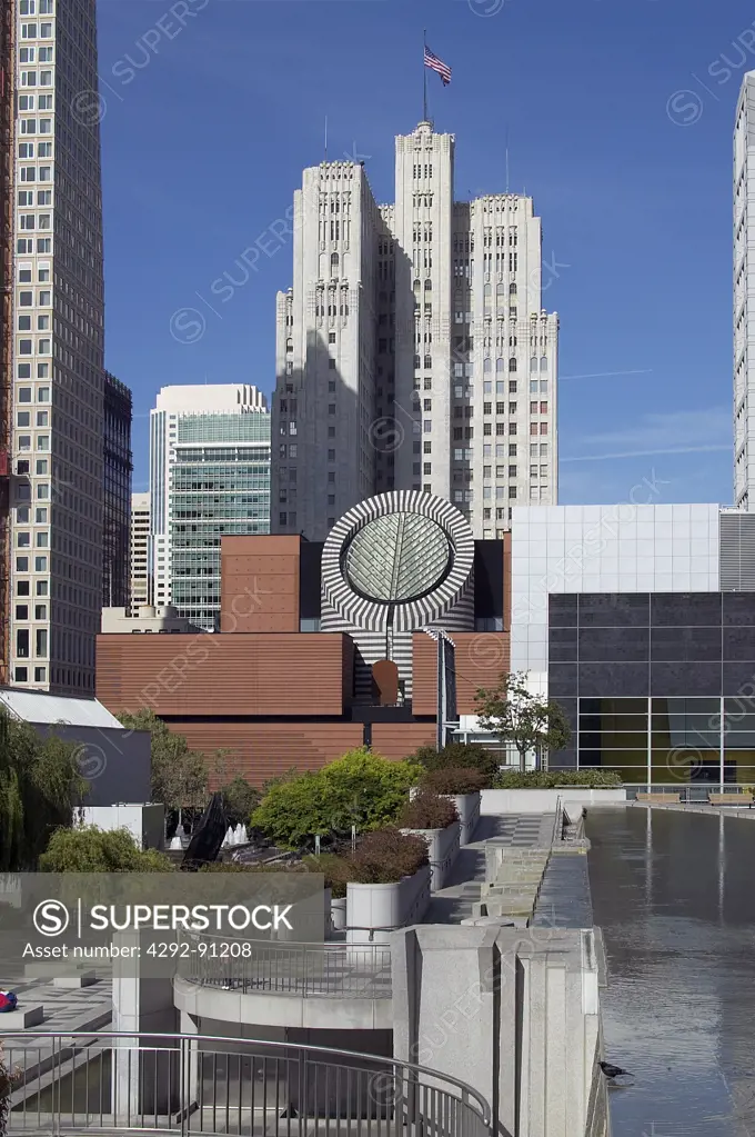 California, San Francisco, South Market district, Moma Museum of Modern Art, skyscraper