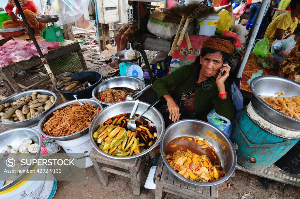 Asia, Cambodia, Phnom Penh, food stall on the street