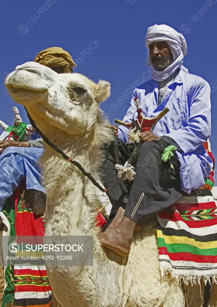 Africa, Algeria, Saoura area, Sahara desert, Beni Abbes, tuaregs riding dromedary