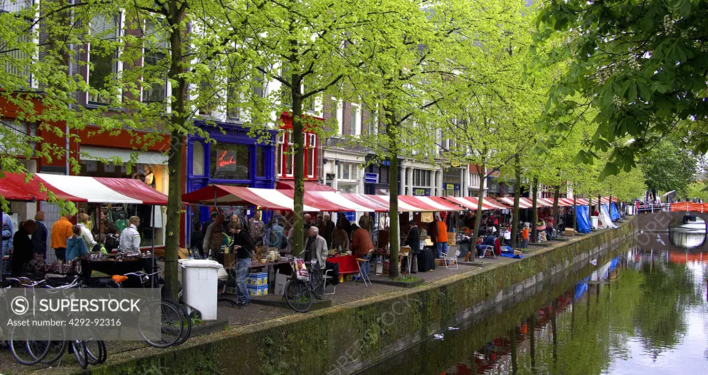Europe, Netherlands, South Netherlands, Delft, market day