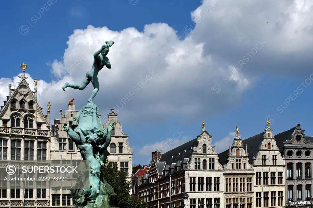 Belgium, Flanders, Antwerp, Grote Markt, Brabo fountain