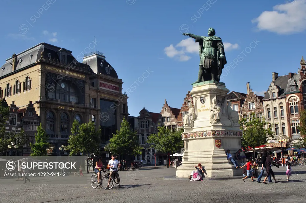 Belgium, Flanders, Ghent, Market Square, Jacob van Artevelde Monument