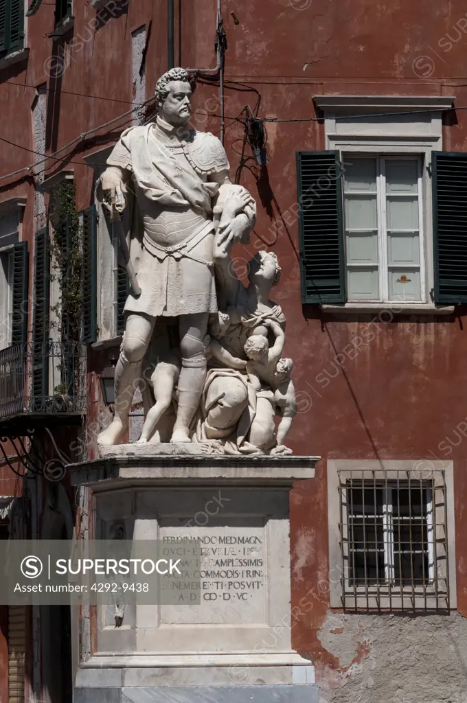 Italy, Tuscany, Pisa, Piazza Carrara Square, Ferdinando Medici Monument