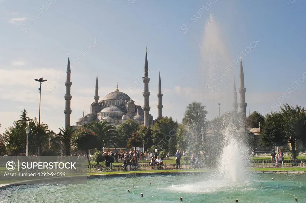 Turkey, Istanbul, Sultan Ahmet Camii, Fountain Sultanahmet Park background Blue Mosque