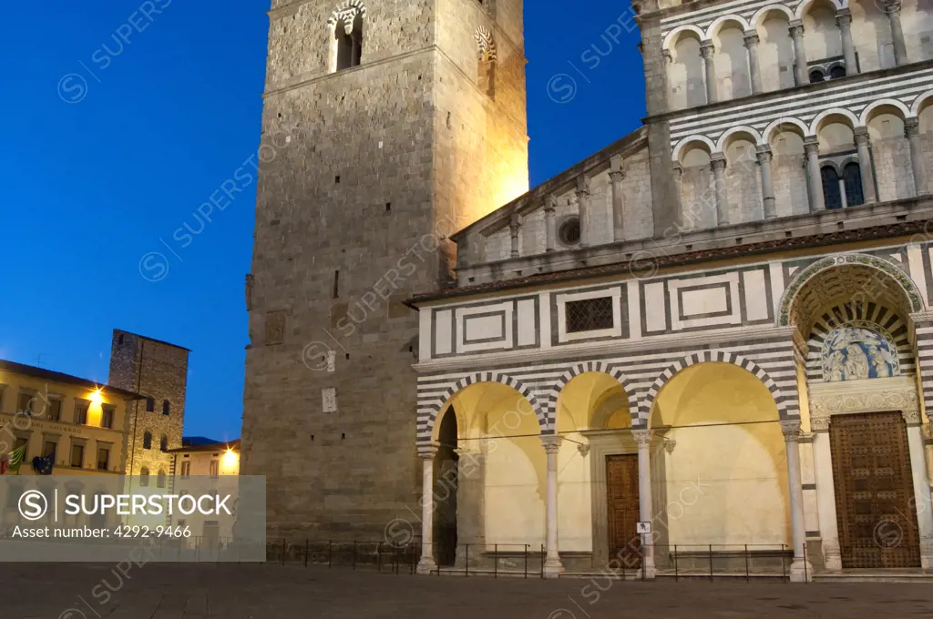 Italy, Tuscany, Pistoia, Piazza Duomo, San Zeno Cathedral at Dusk