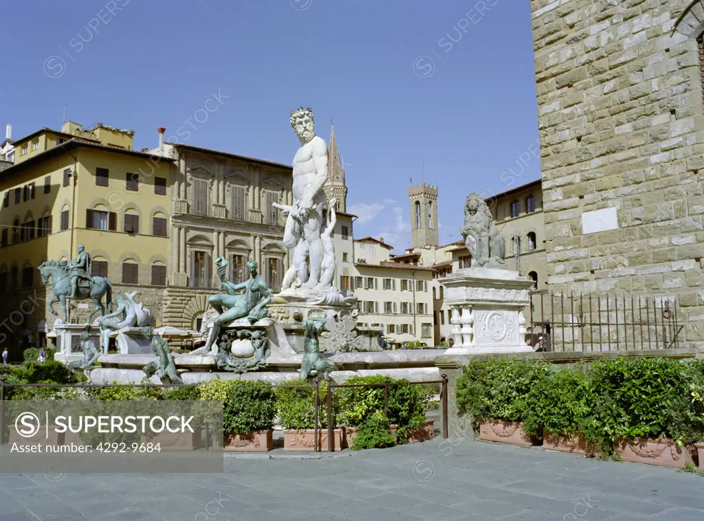 Europe, Italy, Florence, Piazza Signoria, Ammanati Fountain and Nettuno Statue