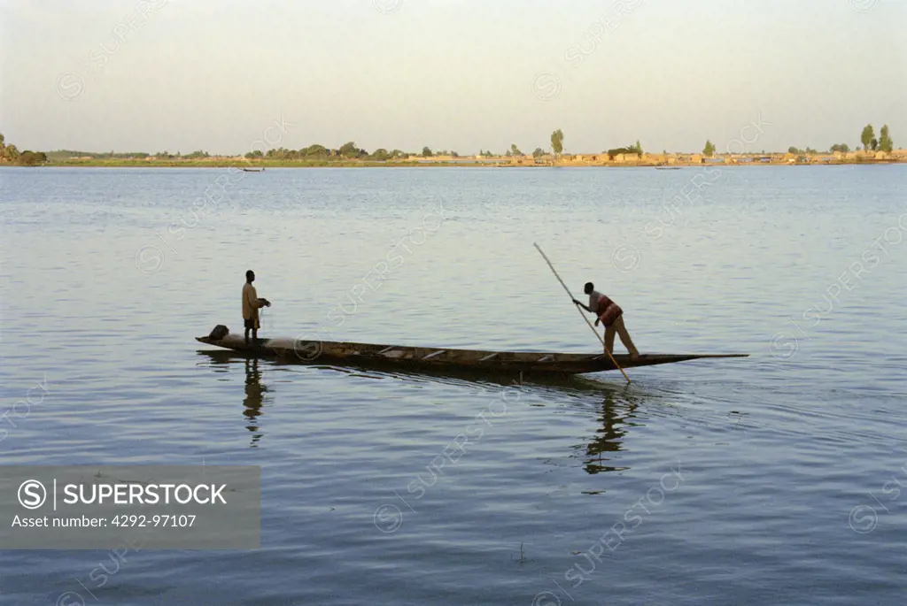 Mali, Niger river, Mopti fishermen on a canoe