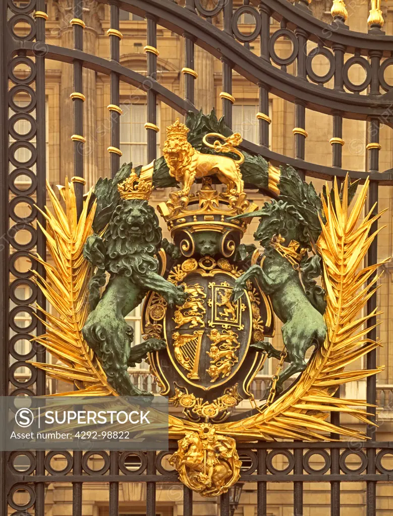 UK, England, London, Buckingham Palace gate detail