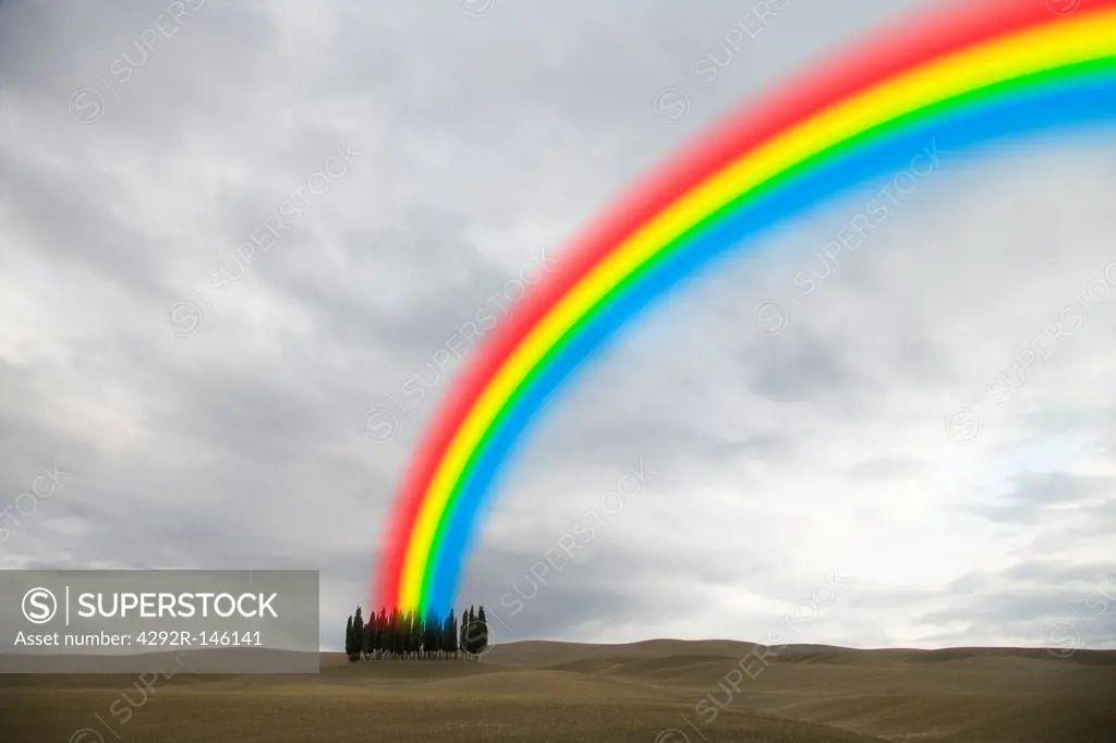 Italy, Tuscany,Val d'Orcia, San Quirico, artificial rainbow