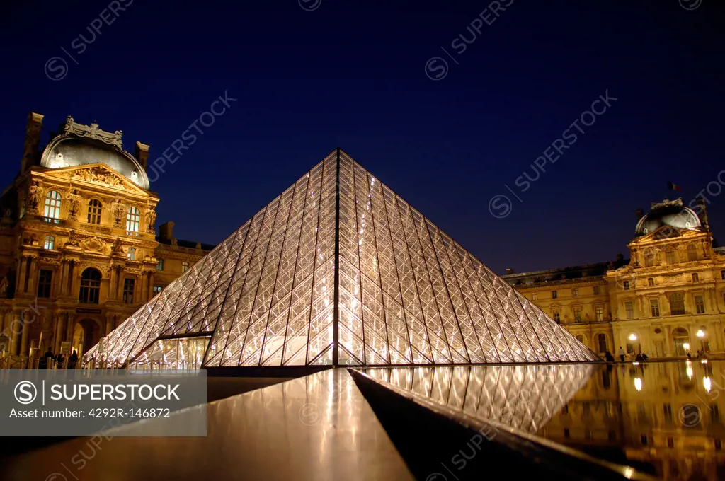 Europe, France, Paris. The Louvre at night