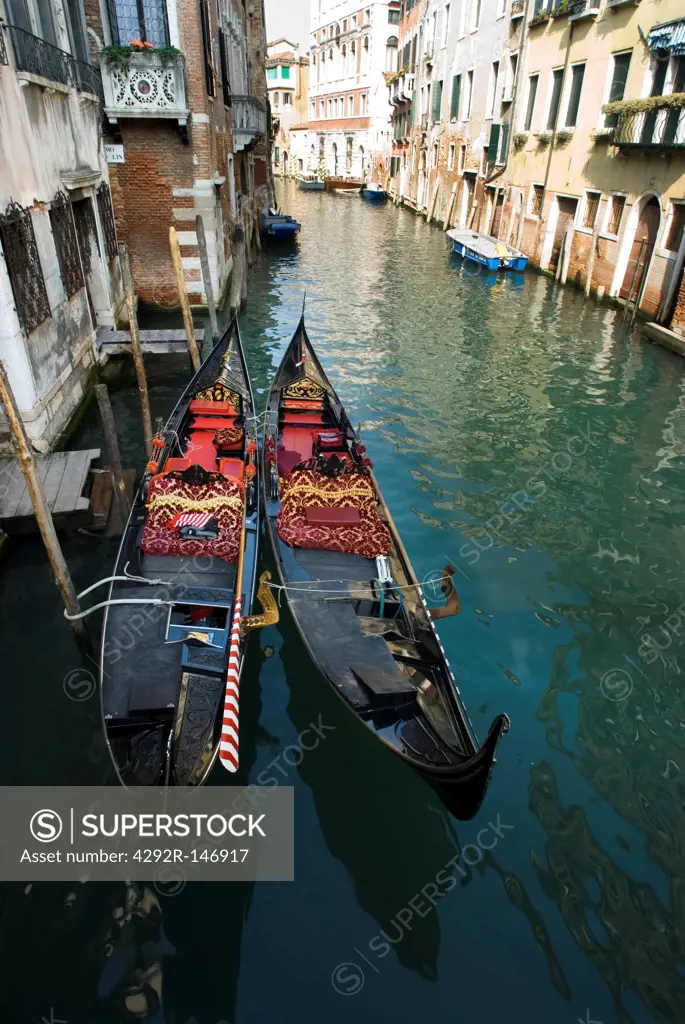 Italy, Veneto, Venice, Sestriere de San Polo, Gondolas