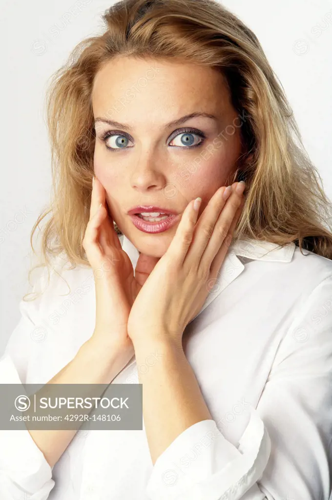 Portrait of a surprised woman
