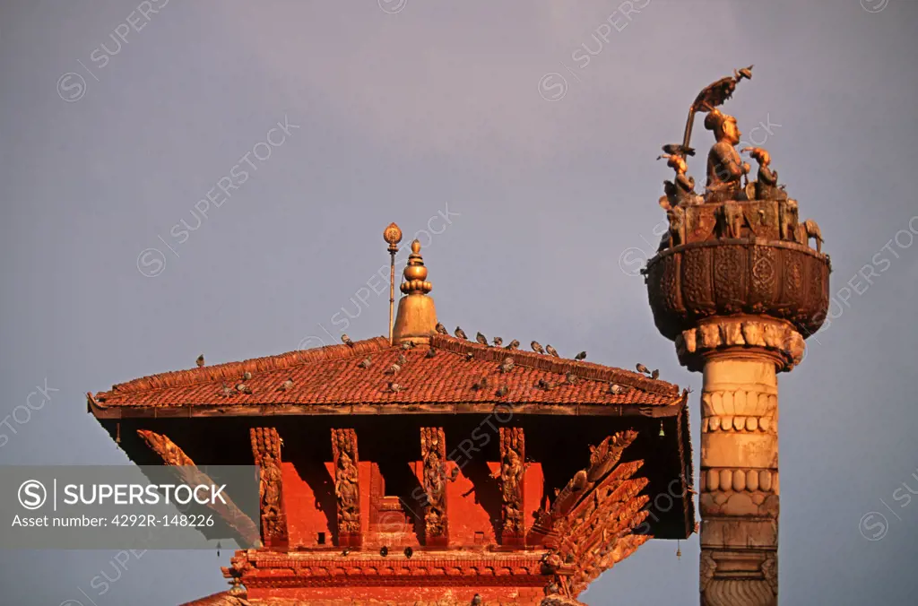 Nepal, Katmandu, Durbar Square, Taleju temple and King Pratap Mallas column