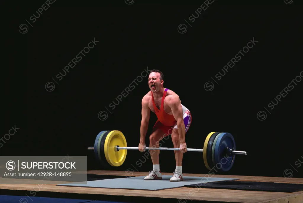 Man weightlifting