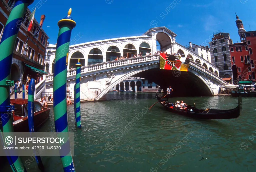 Italy, Venice. Rialto bridge on Canal Grande