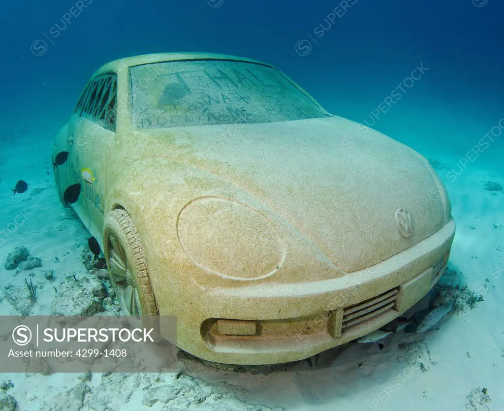 Mexico, Cancun, Car at bottom of sea in Cancun Underwater Museum in Caribbean Sea