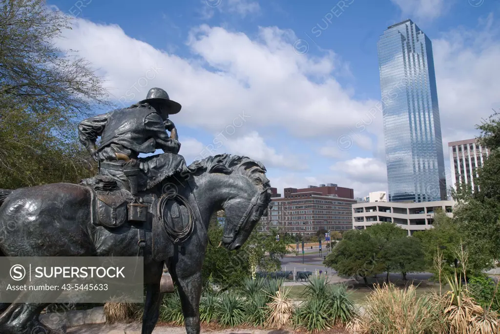 USA, Texas, Dallas, Pioneer Square cattle sculpture
