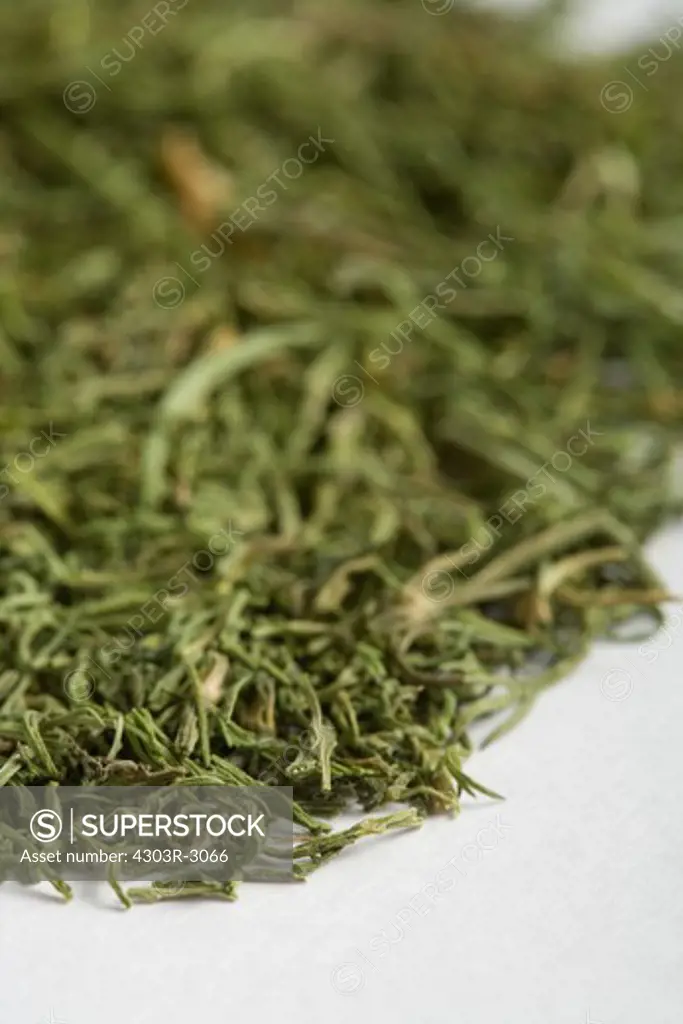 Dried dill leaves