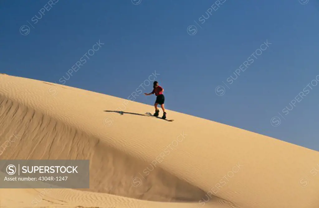 UAE - desert - sand skiing