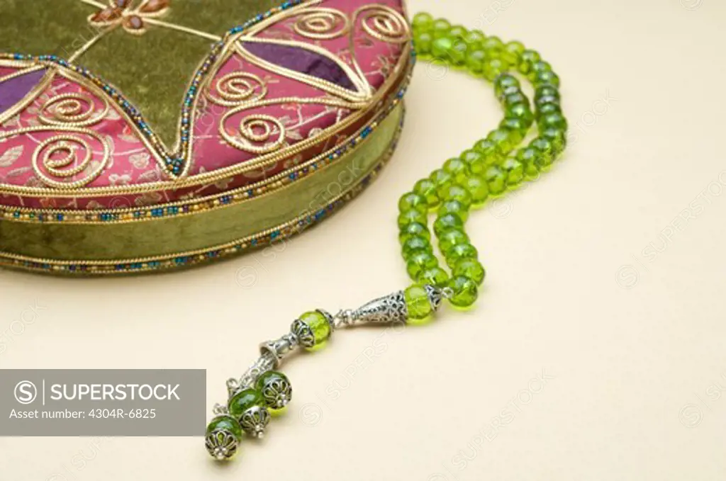 Prayer beads with a decorative box