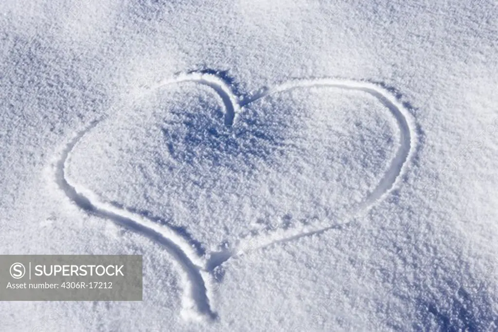 A heart written in the snow.