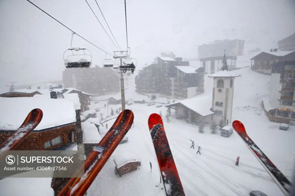 Ski lift and ski pole