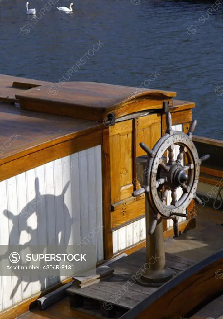 Old fashioned rudder wheel