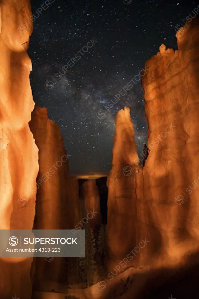 The Milky Way over the hoodoos of Bryce Canyon, Bryce Canyon National Park.