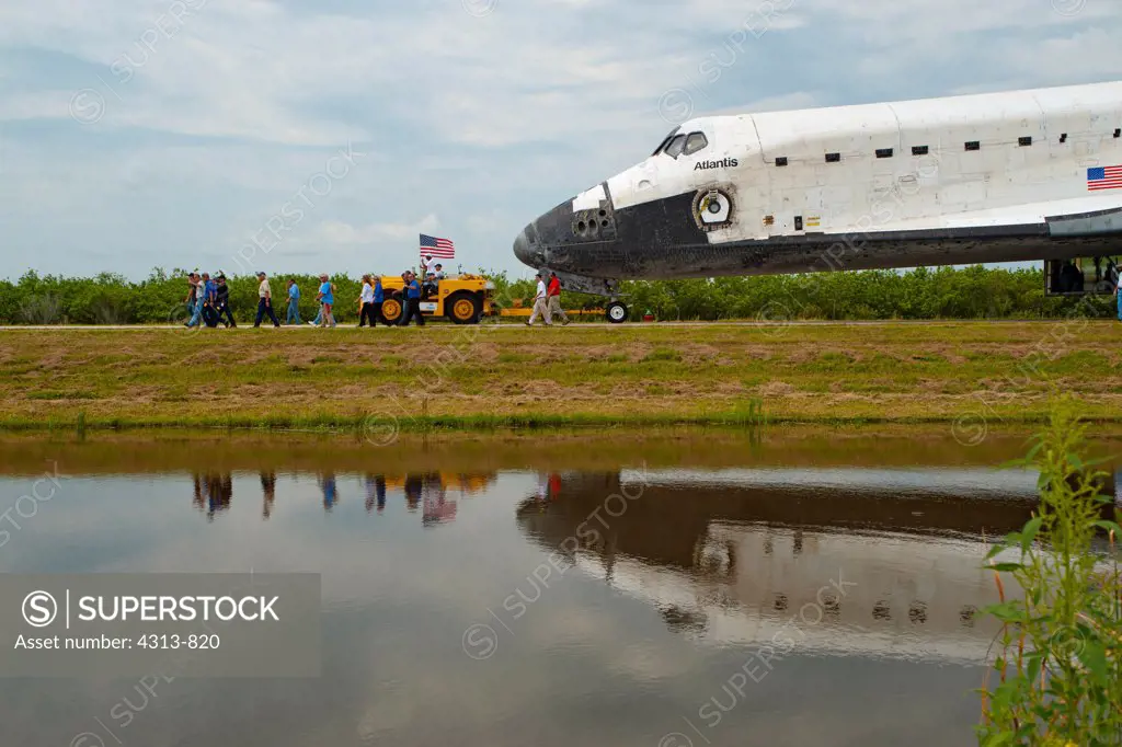 Atlantis Towed to Hangar After Final Landing