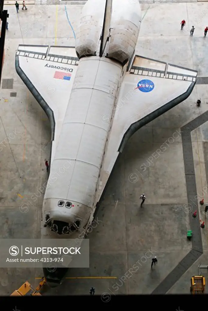 Space Shuttle Discovery Moves from an Orbiter Processing Facility to the Vehicle Assembly Building