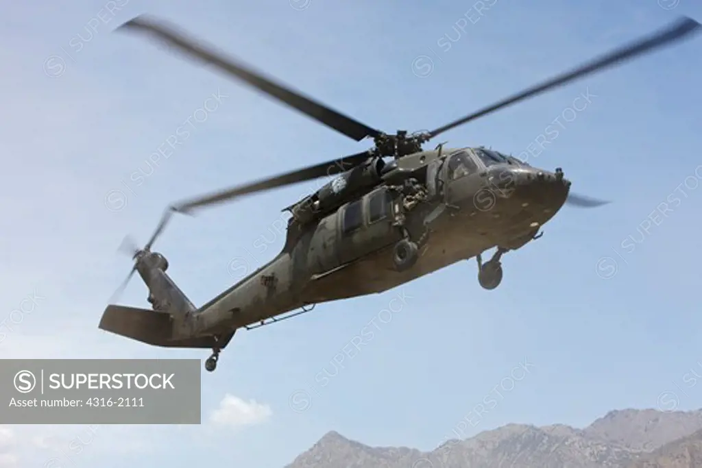 U.S. Army Blackhawk Helicopter Landing