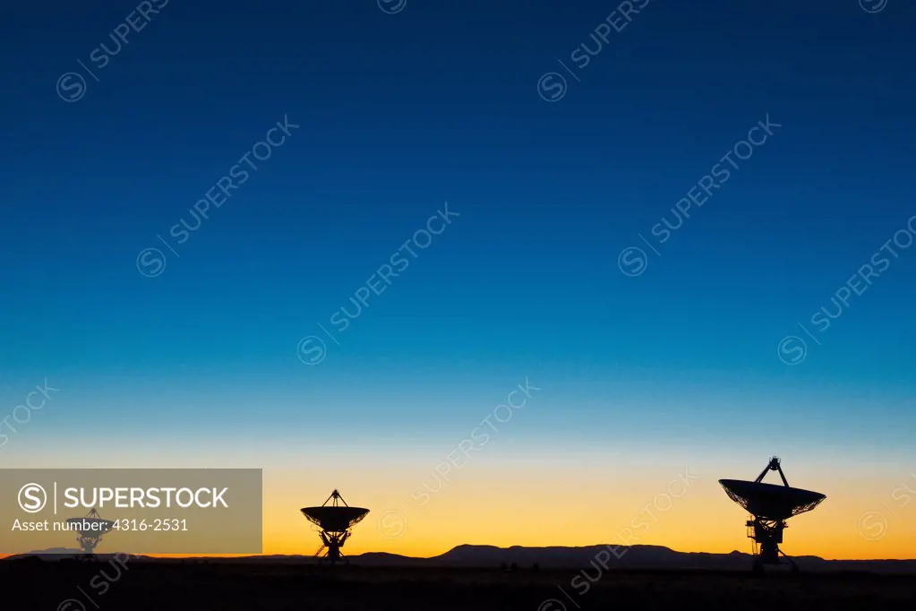 The Very Large Array, a complex of 27 independent movable radio observatories, lies on a high plain near Socorro, New Mexico. Scientists use the Very Large Array, or VLA, for deep space research.