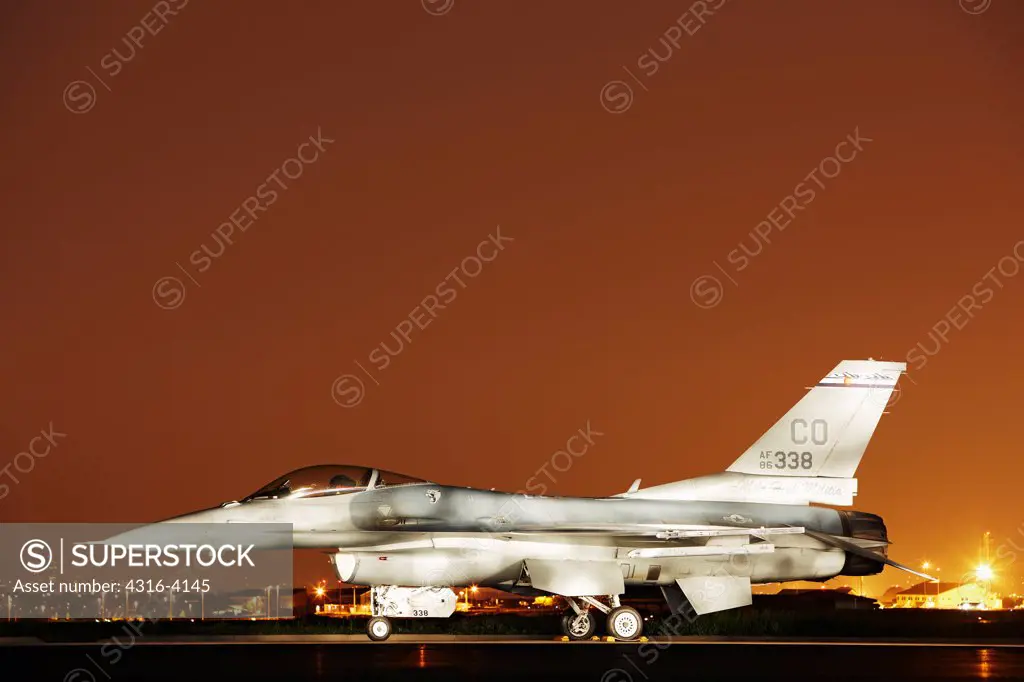 F-16, Night View