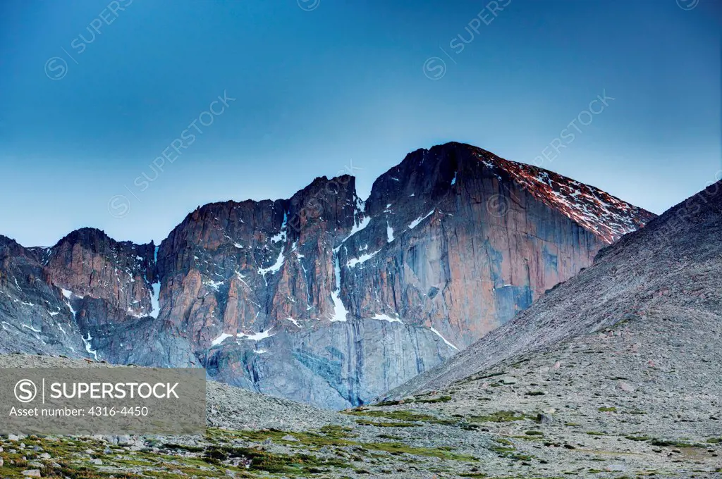 East face of Longs Peak (14,259 feet, 4,346 meters), Rocky Mountain National Park, Colorado, USA