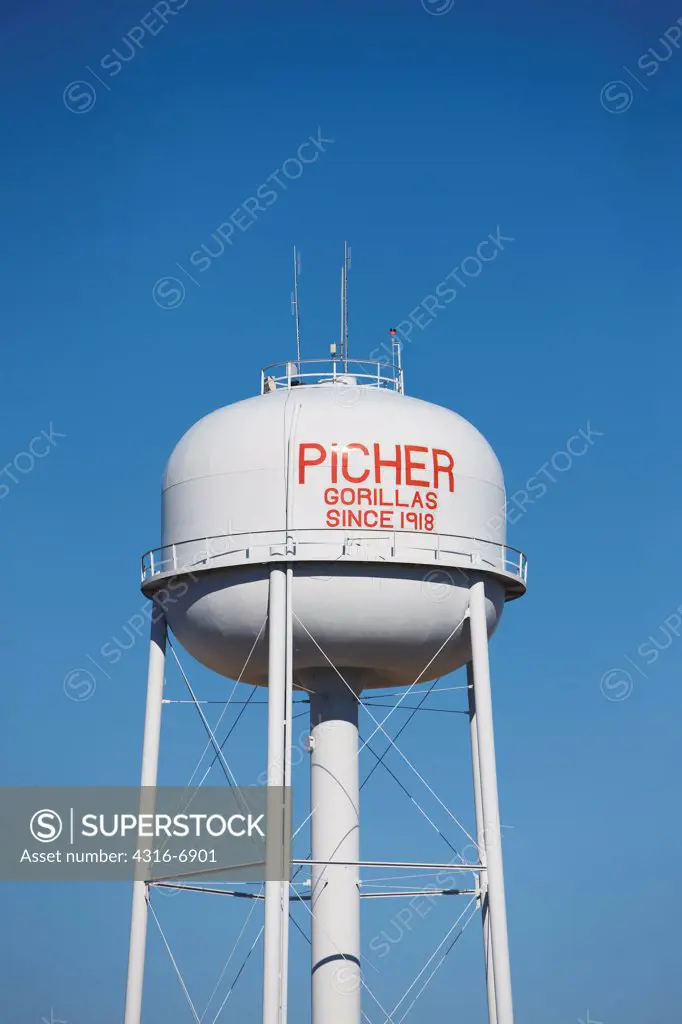 USA, Oklahoma, Picher, Municipal water tower