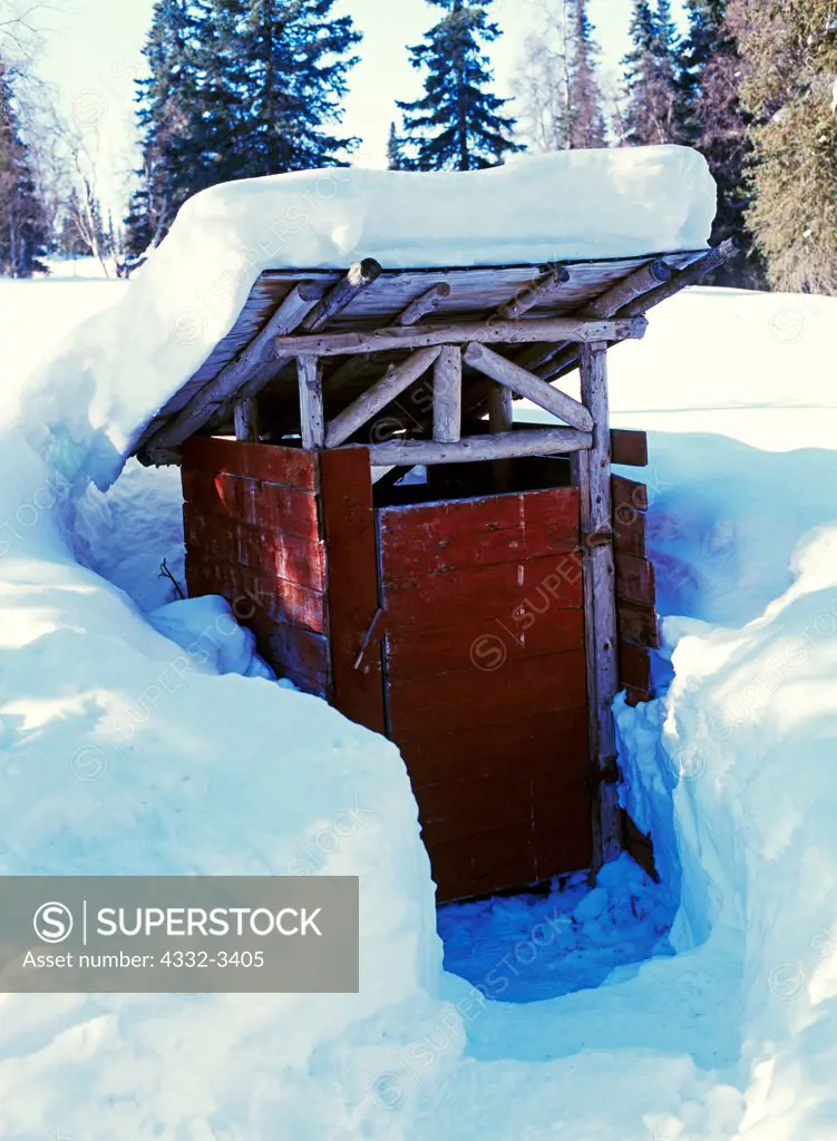 USA, Alaska, Iditarod Trail, Finger Lake, Winterlake Lodge, Outhouse with inscriptions on door dating from 1930s