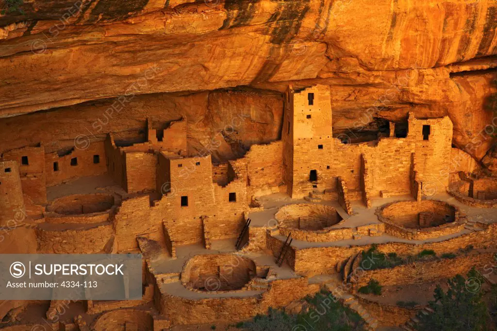 Cliff Palace, a 13th century Anasazi ruin tucked away in a sandstone canyon, at Mesa Verde National Park, Colorado.