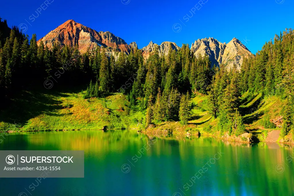 Lake with mountain peaks in the background, Twin Lakes, Canadian Border Peaks, Mt Baker-Snoqualmie National Forest, Washington State, USA
