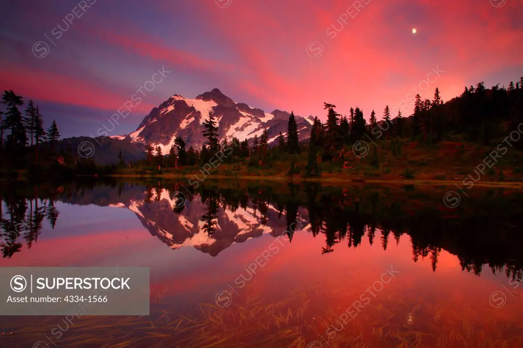 Reflection of a mountain range in a lake, Mt Shuksan, Picture Lake, Mt Baker National Recreation Area, Mt Baker-Snoqualmie National Forest, Washington, USA