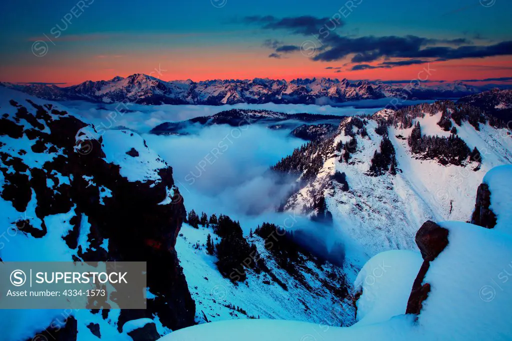 Sunset over the Picket Range and the North Cascades from Sauk Mountain, Mt Baker-Snoqualmie National Forest, Washington State, USA