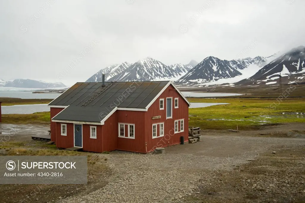 Norway, Svalbard Archipelago, Spitsbergen, Ny Alesund, Centre for international Arctic research and environmental monitoring