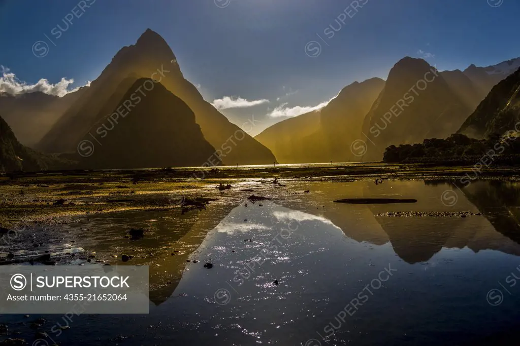Milford Sound is a fiord in the southwest of New Zealands South Island.