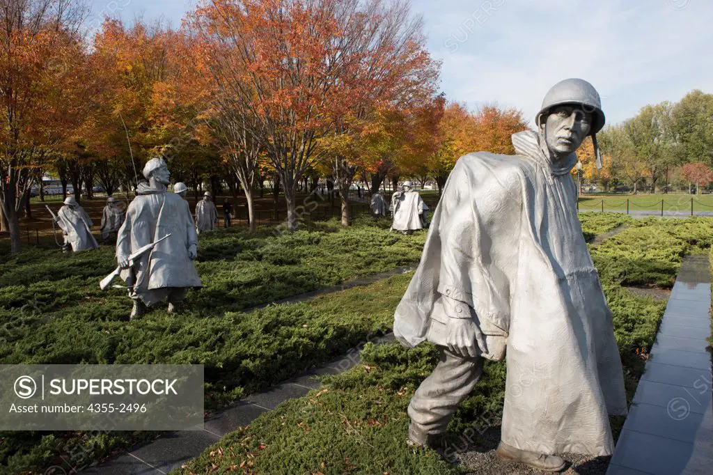 USA, Washington D.C., Vietnam memorial in park