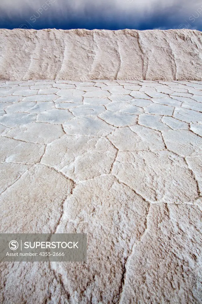 Argentina, Salinas Grandes salt desert, The Salinas Grandes is salt desert in Argentina's Atacama Desert. Atacama Desert is plateau in South America, covering 1, 000-kilometre strip of land on Pacific coast, west of Andes mountains.