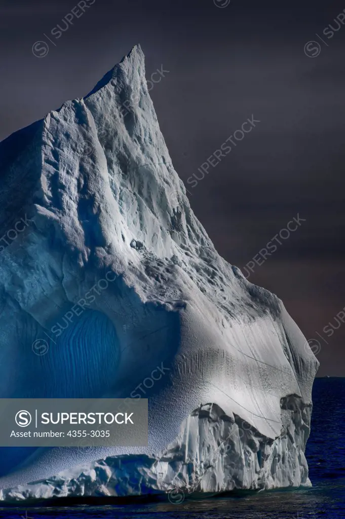 Tabular iceberg floating on water, Ilulissat Icefjord, Disko Bay, Ilulissat, Greenland