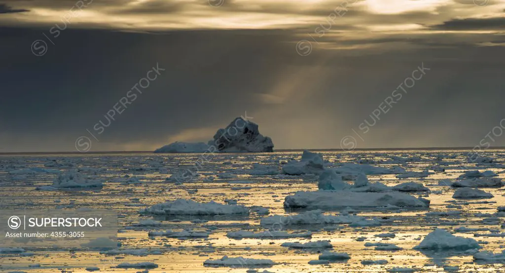 Tabular icebergs floating on water, Ilulissat Icefjord, Disko Bay, Ilulissat, Greenland